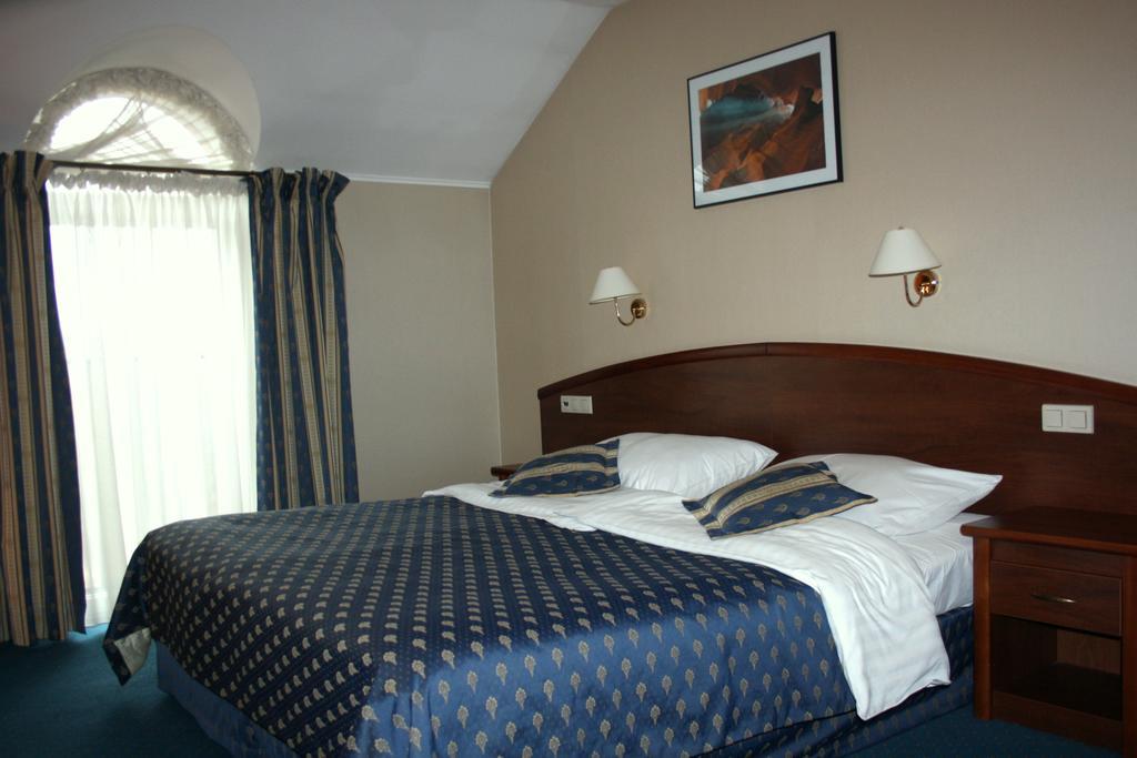 Hotel Novum&Spa Niepołomice Exterior foto