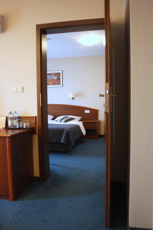 Hotel Novum&Spa Niepołomice Exterior foto